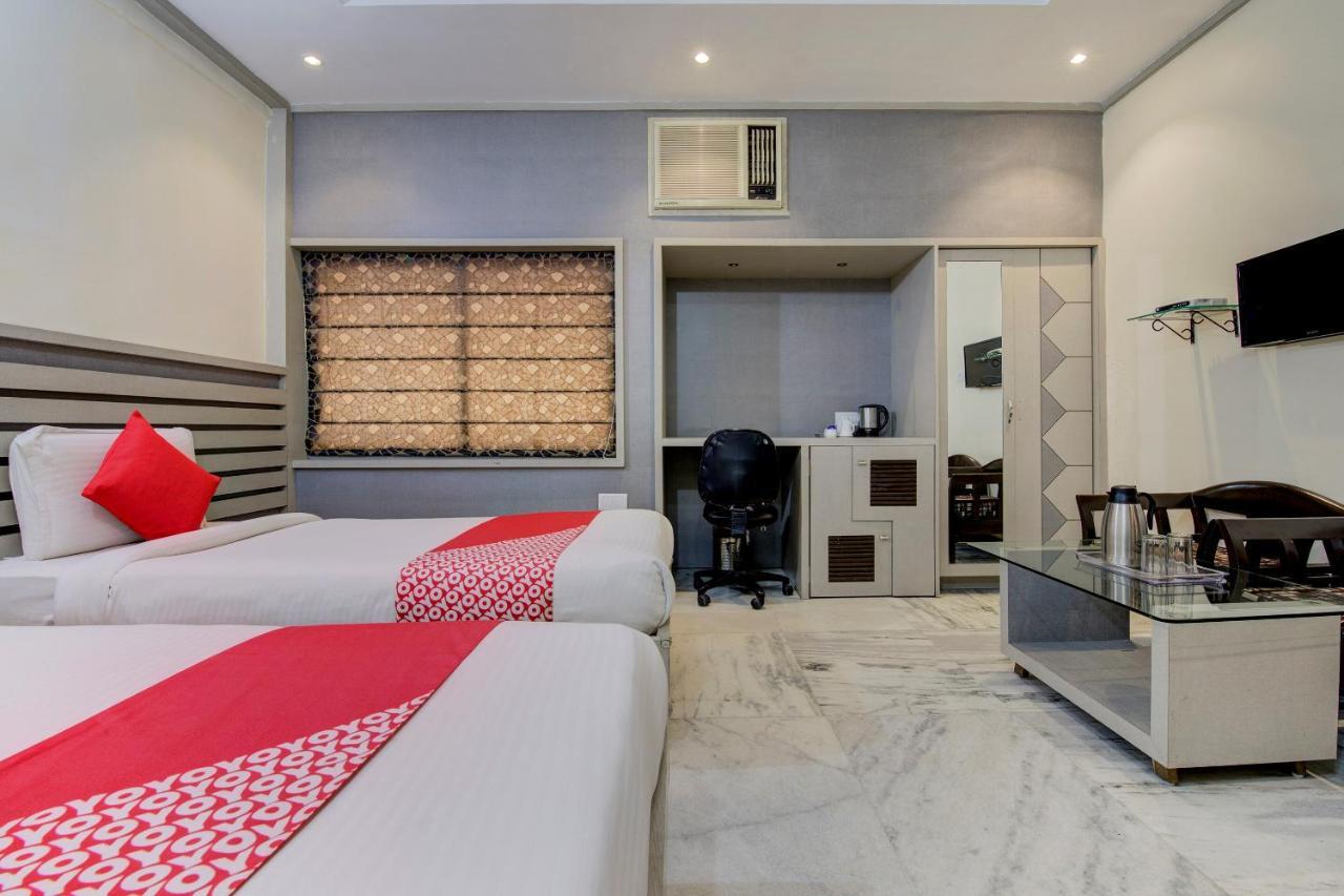 Oyo 1545 Hotel Shivani International Ahmedabad Exterior photo